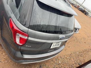 2017 Ford Explorer XLT - Exterior Rear Center Image
